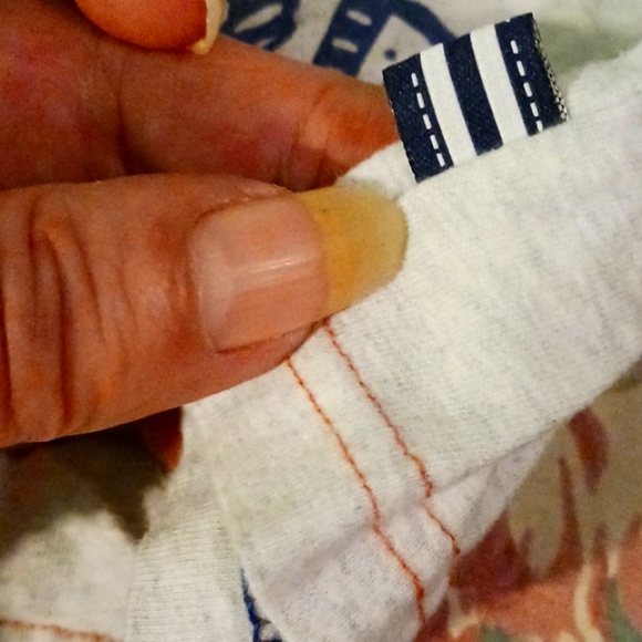 Boys US size 6 t-shirt QUALITY GOODS F&F monkey on a skateboard holding a radio - Picture 5 of 7